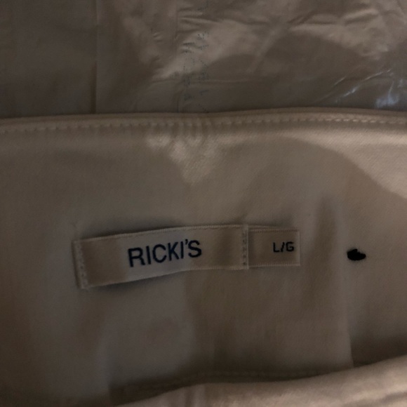 Women’s Tops - Picture 4 of 9